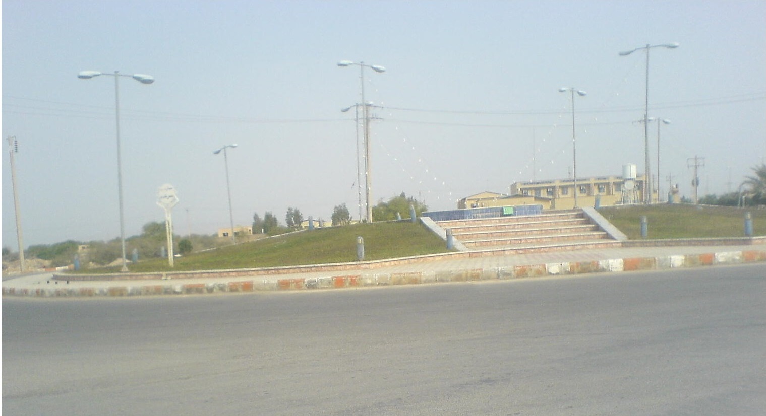 سئو /ImageCache?imageUrl=/wikipedia/commons/3/32/MaydaneVorodie_Bord_Khun-e_Now.jpg