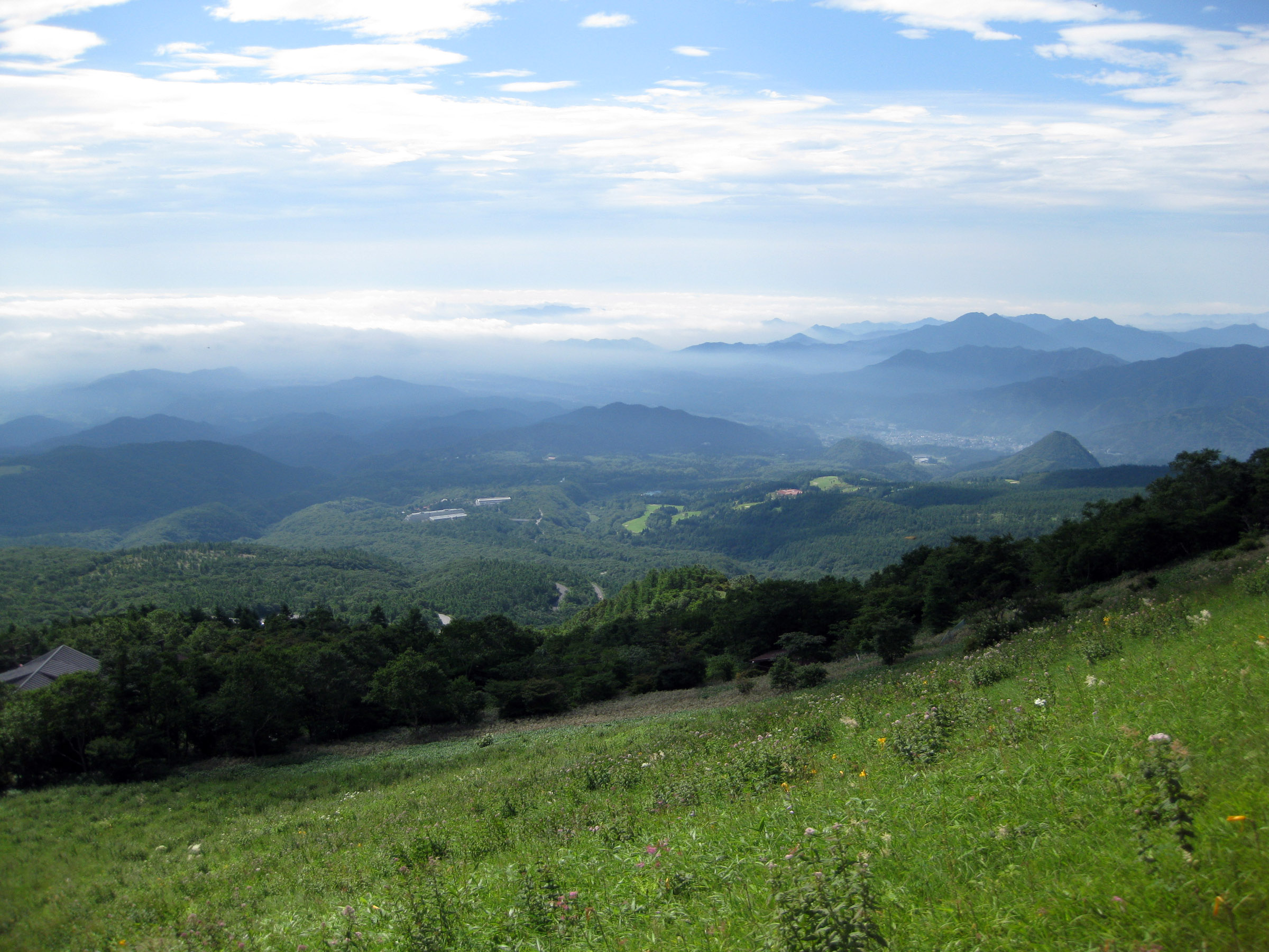 سئو /ImageCache?imageUrl=/wikipedia/commons/a/af/Kirifuri_Highland_20090719.jpg