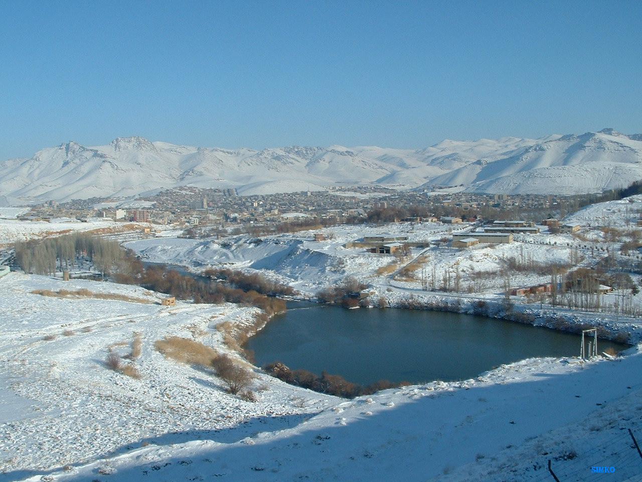 سئو /ImageCache?imageUrl=/wikipedia/commons/d/d7/Mahabad-Dec_2006.JPG